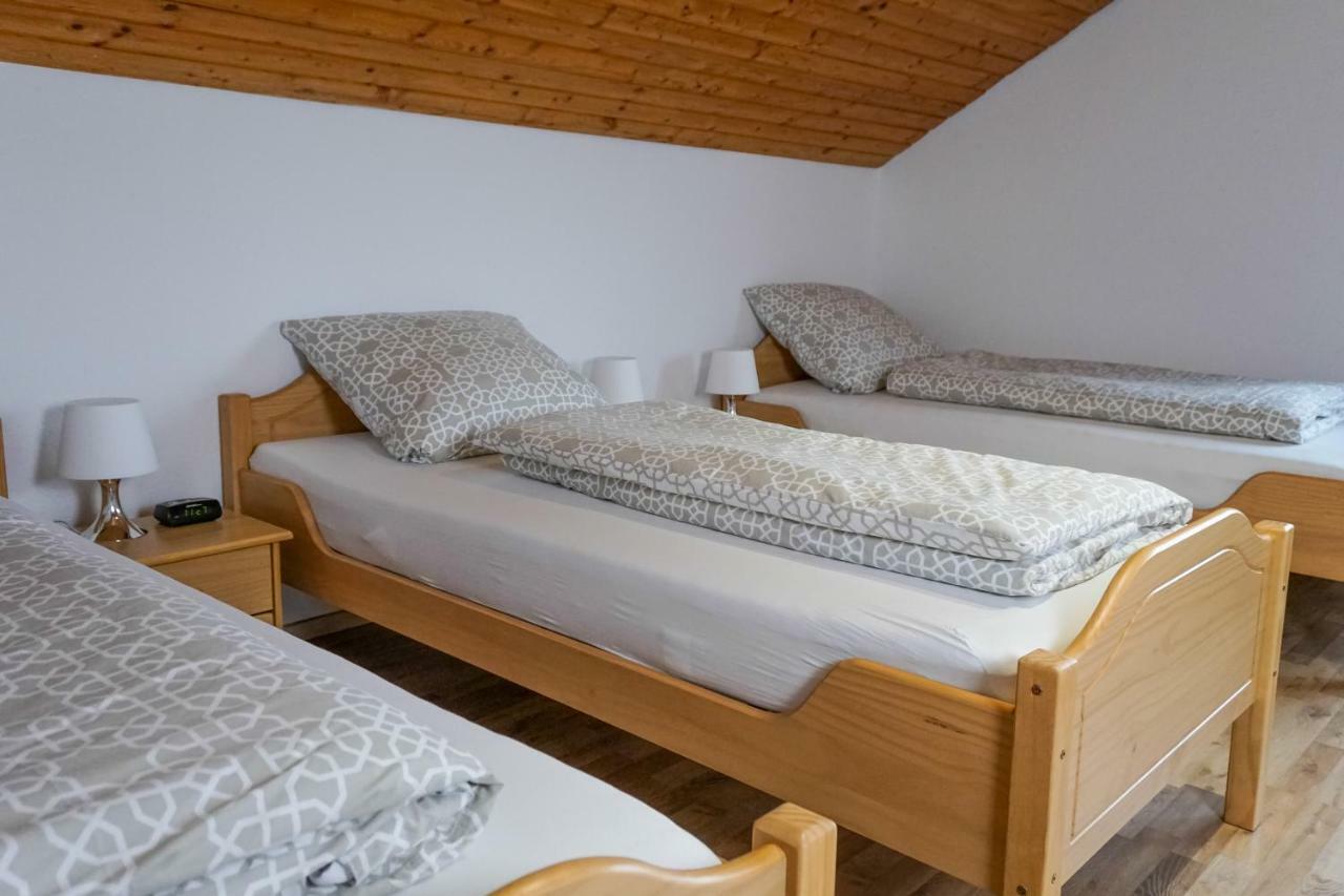 라우펜부르크 Monteurzimmer Hochsal 아파트 외부 사진