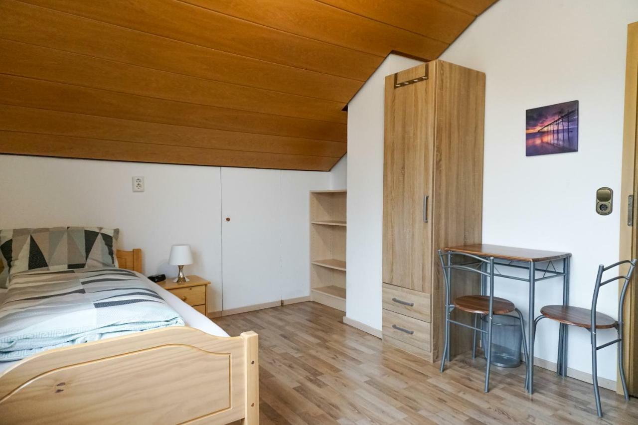 라우펜부르크 Monteurzimmer Hochsal 아파트 외부 사진